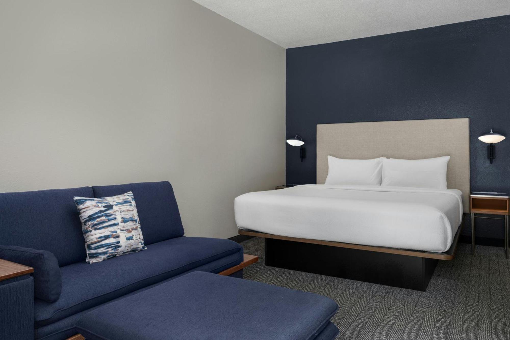 Courtyard Birmingham Гувер Экстерьер фото