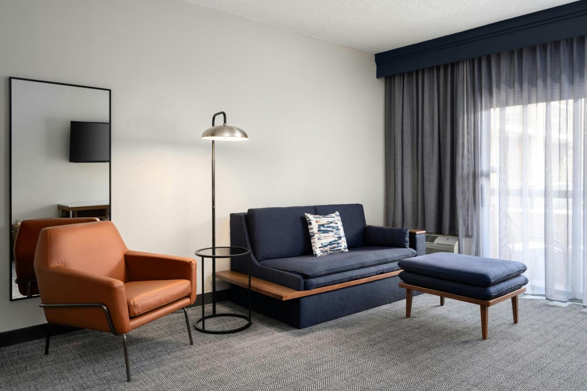 Courtyard Birmingham Гувер Экстерьер фото