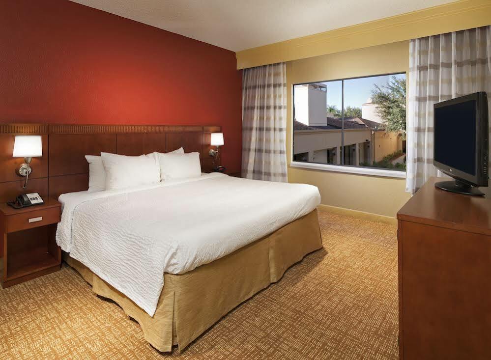 Courtyard Birmingham Гувер Экстерьер фото